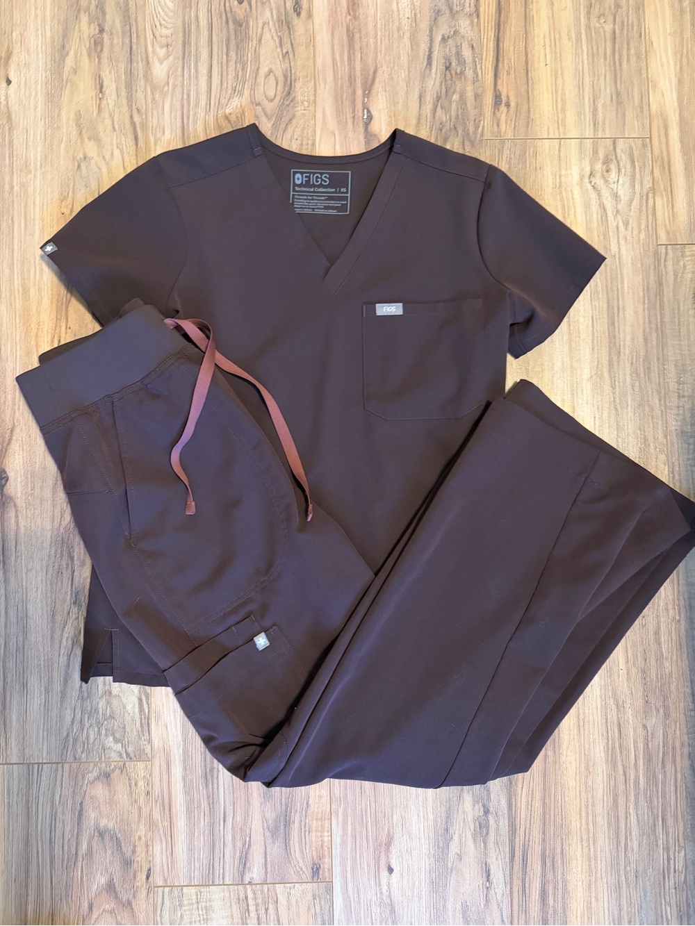 Figs Espresso Caterina one pocket top size XS high waisted Isabel bottom size S